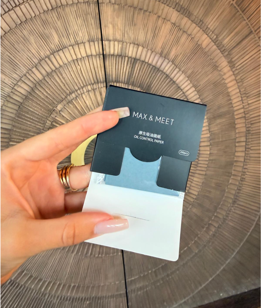 Oil Control Blotting Paper – MAX & MEET